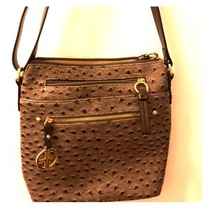 Grey textured crossbody